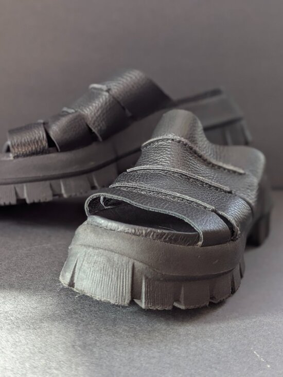 Black leather platform sandal made in Italy size 39 - Picture 2 of 5